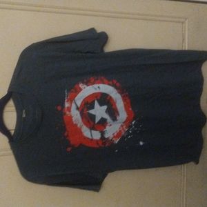 EUC Marvel Captain America T-shirt